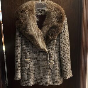 Vintage Union Made Brown and beige tweed coat with silk lining. M